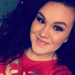 Meet your Posher, Marisol